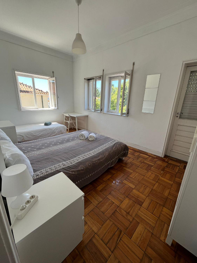 Others 4, Relogio Guest House, Porto