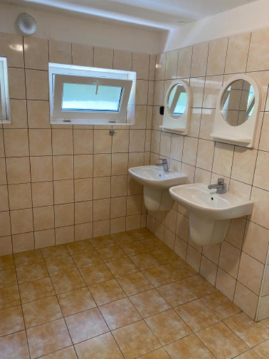 Bathroom 2, Chata CONDI, Uherské Hradiště