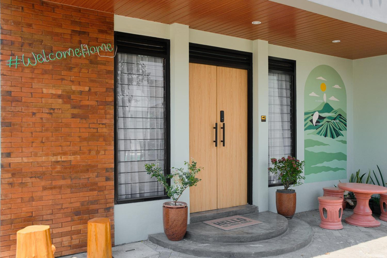 Others 5, GunYun House, Malang