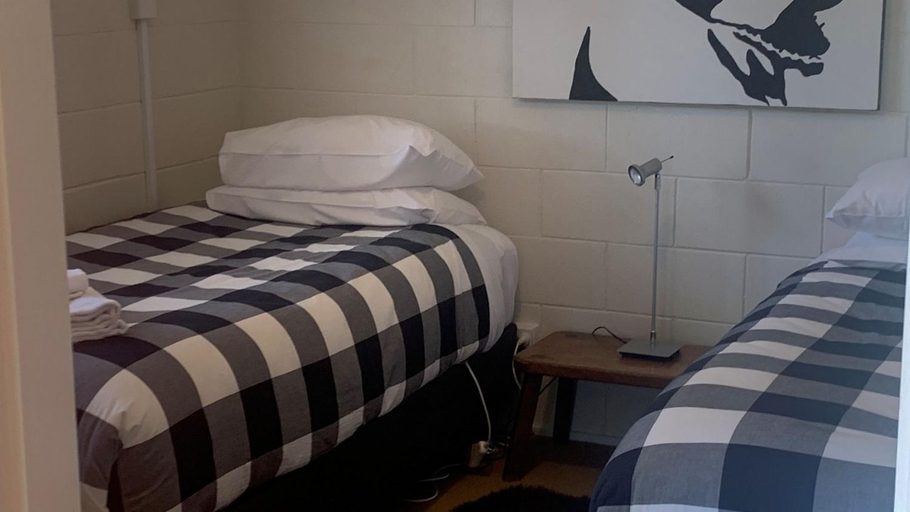 Bedroom, Tongariro Adventures, Taupo