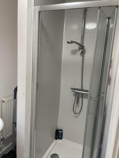 Bathroom 2, City Rooms by Capital Pads, Gloucestershire