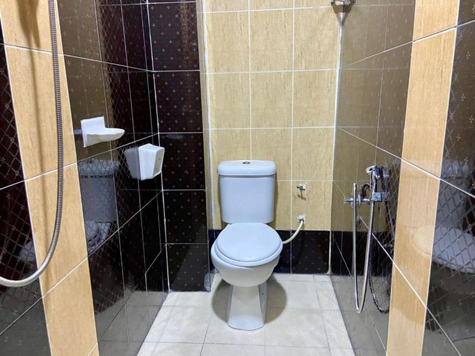 Bathroom 4, Royals Star Hotel, Seremban