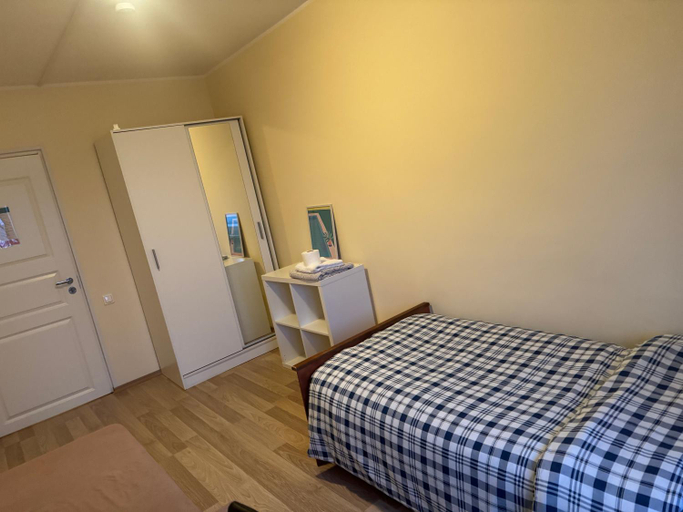 Others 4, Bright & Peaceful Room Near Old Town, Tallinn
