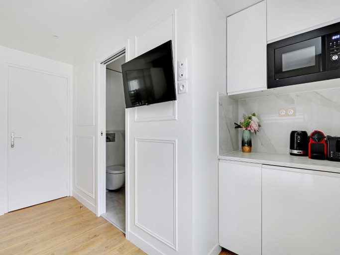 Exterior view 3, Charming studio - 3P - République, Paris