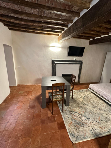 Others 3, Casa Michele, Massa Carrara