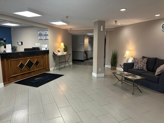 Public Area 2, Baymont by Wyndham Columbia, MO, Boone