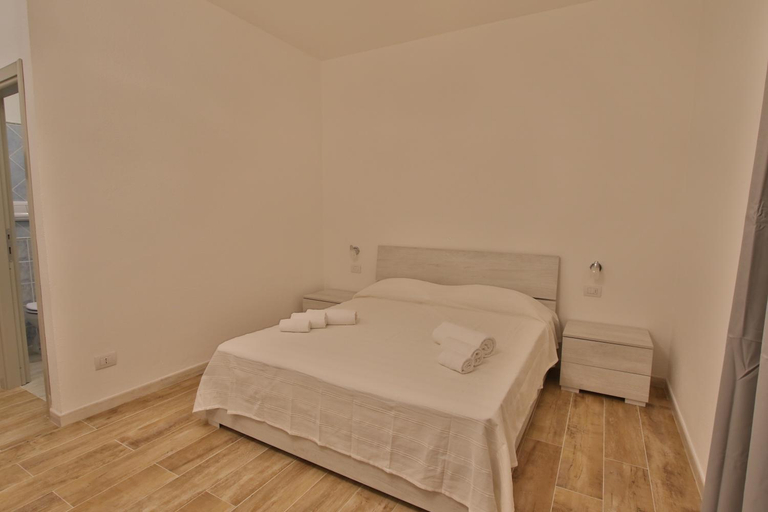 Others 3, Les Chambres Au Centre, Nuoro