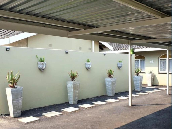Others 4, Rudys Guesthouse, Sedibeng