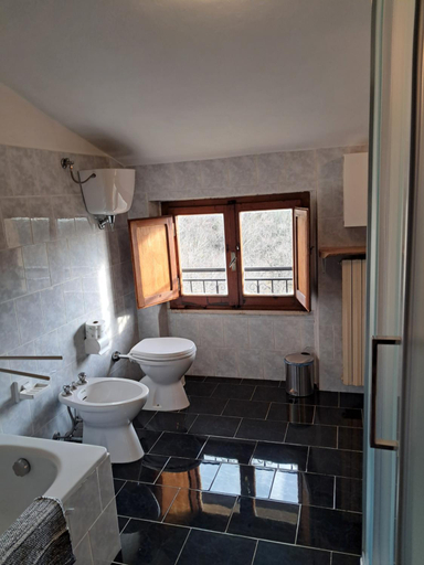 Others 4, La Fonte b&b, Perugia