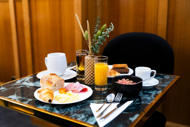 Others 5, Hotel Eber Paris, Paris