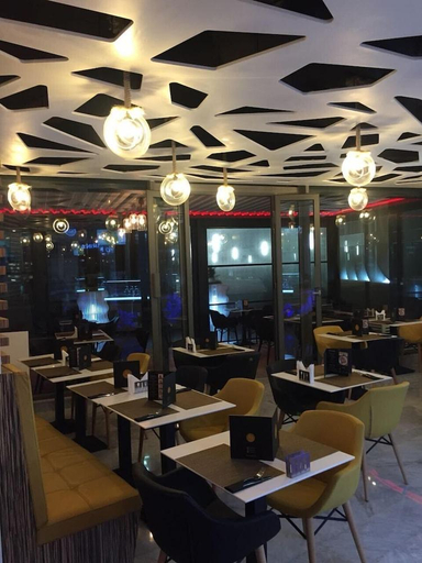 Food & Drinks 4, Marina casablanca, Casablanca