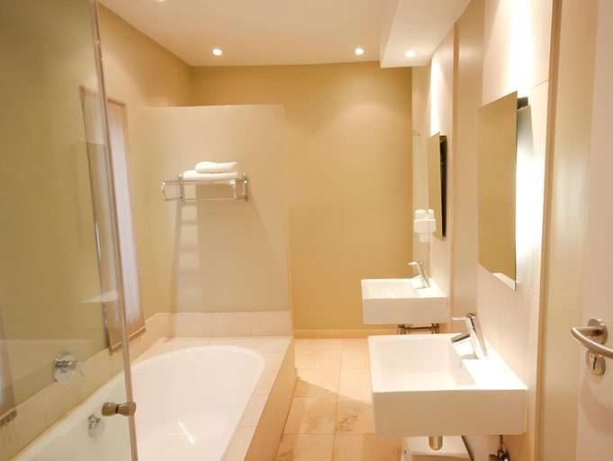 Bathroom 5, Alpine Attitide Boutique Hotel & Conference Centre, City of Tshwane