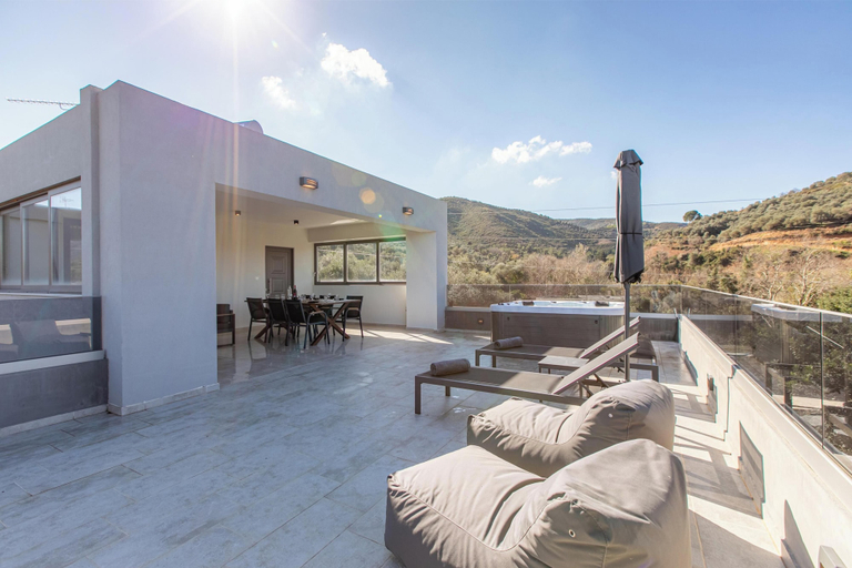 Terrace/patio 3, Neaira Apartments, Crete