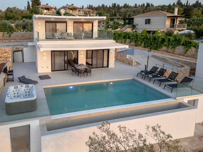 Others 5, Ventum Villas, Ionian Islands