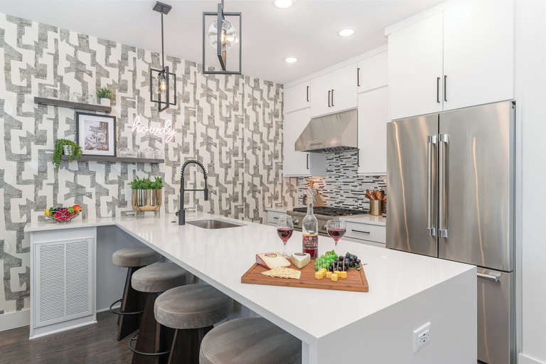 Interior 5, Nimbus-rooftop Deck-hot Tub-mins to Broadway, Davidson