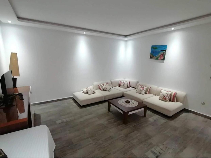 Others 5, residence familiale CORAIL, Akouda