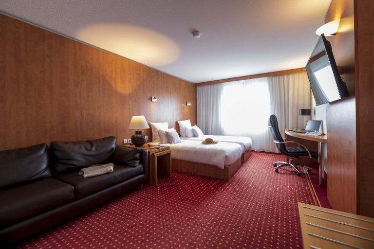 Bedroom 2, Cerise Bordeaux Mérignac Aéroport, Gironde