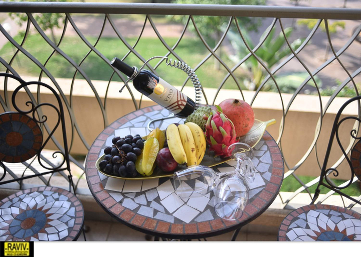 Food & Drinks 2, Royal Suite Caesarea