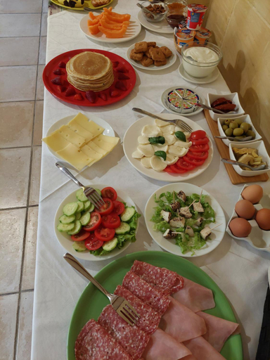 Food & Drinks 4, MJ Farmhouse B&B