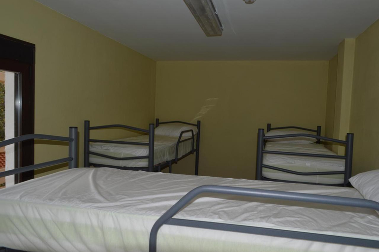 Others 5, Albergue de Aliaga, Teruel