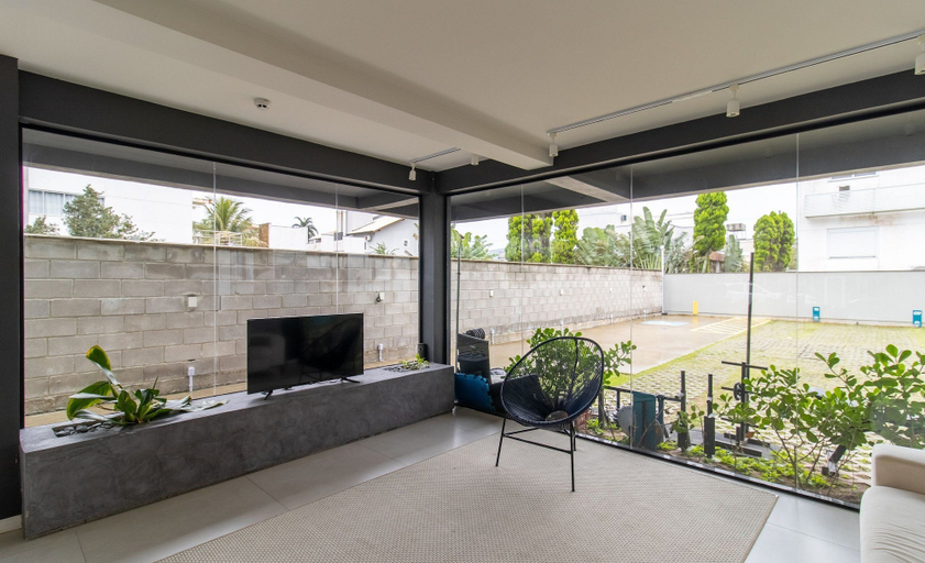 Others 4, Modern Studio Just Minutes From the Beach Sid0209, Florianopolis
