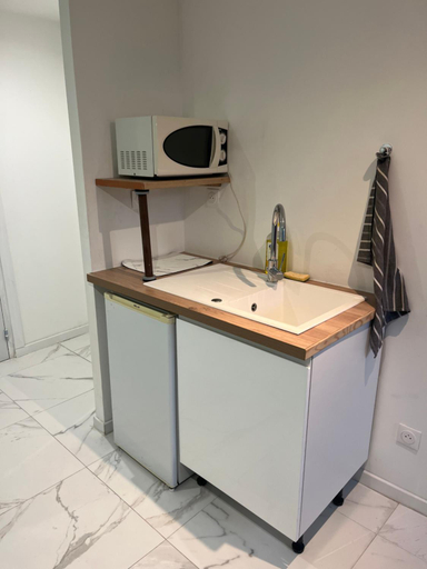 Others 4, Hostel Lyonnais, Alpes-Maritimes