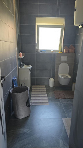 Bathroom 2, Apartmani Korana, Karlovac