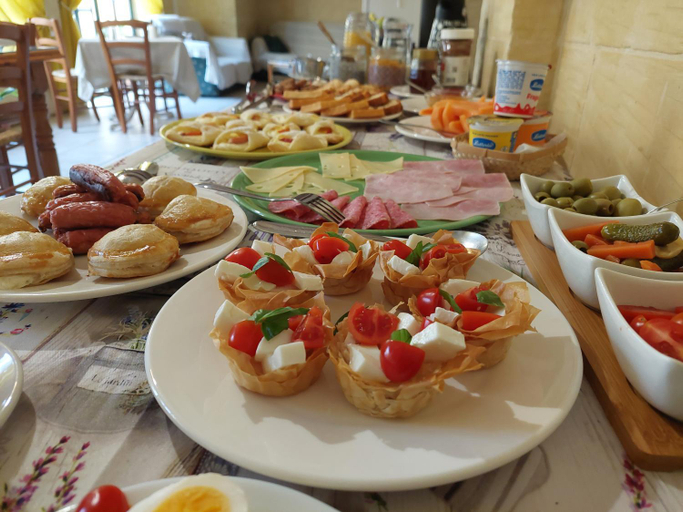 Food & Drinks 2, MJ Farmhouse B&B