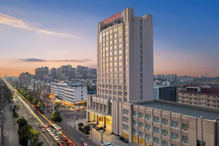Exterior, Phoenix Court Hotel (Jingzhou Ancient City Changjiang University), Jingzhou
