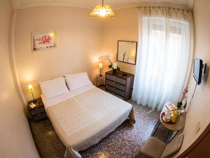 Room 3, Alfonso Guest House, Rome