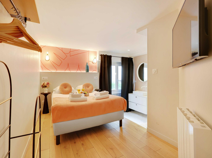 Others 5, Serene apartment for 6p near the Marais, Paris