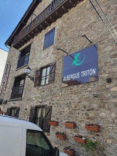 Others 5, Cama Hab Compartida - Albergue Triton Villanua, Huesca