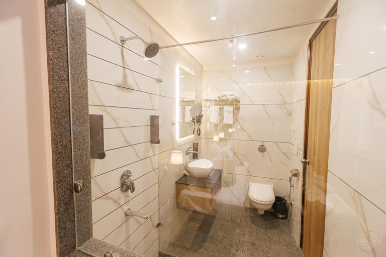 Bathroom 3, Mannat Residency By iO Hotels , Amritsar