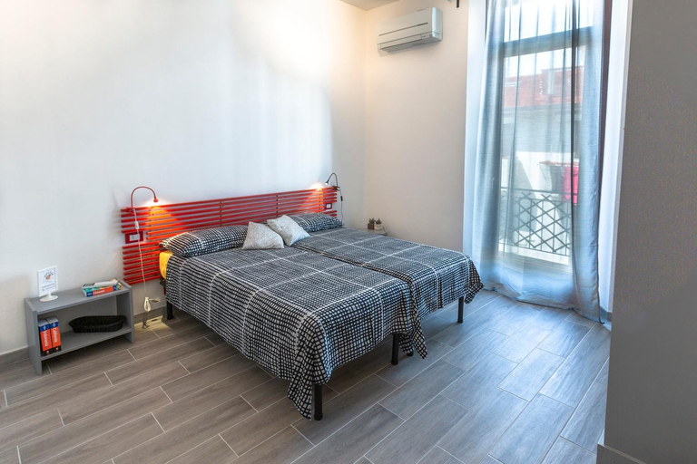Others 5, Luigino B&B, Pisa