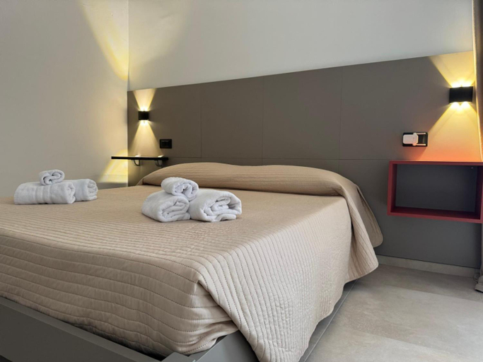 Bedroom 3, Flamengo Rooms, Salerno