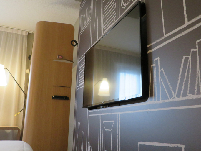 Bedroom 3, ibis Melun, Seine-et-Marne