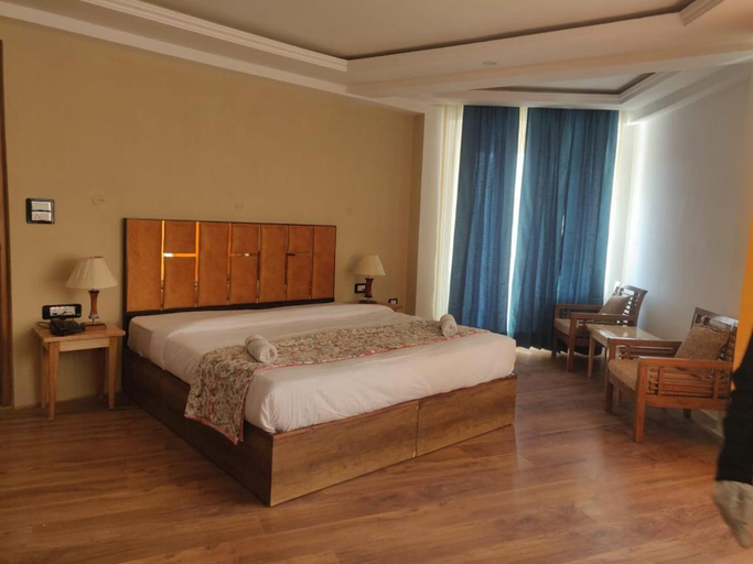 Bedroom 5, Kanishka Hotel Ladakh by LexStays, Leh