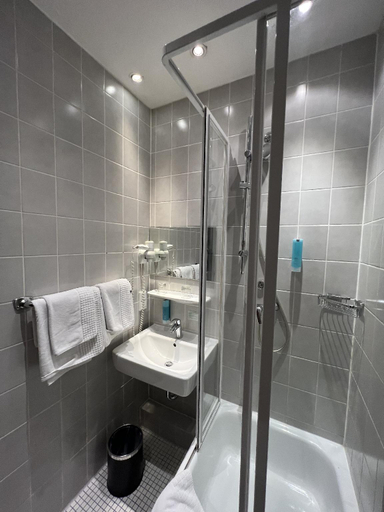 Bathroom 3, Hotel Attaché an der Messe, Frankfurt am Main