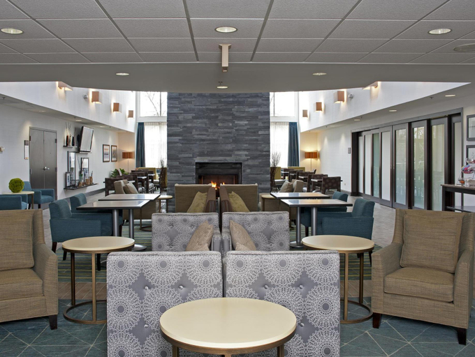 Public Area, Hampton Inn & Suites Chicago/Lincolnshire, Lake
