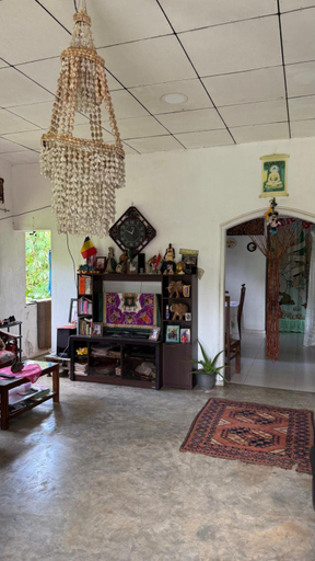 Others 5, Green House, Galle Four Gravets