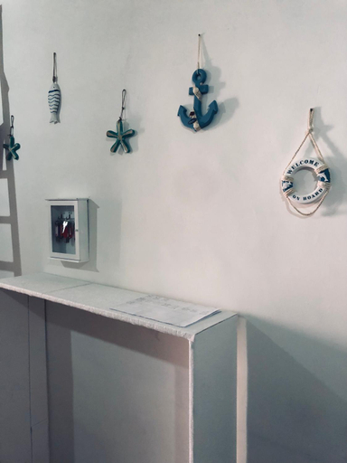 Others 4, Hostel BB La Fenice, Napoli