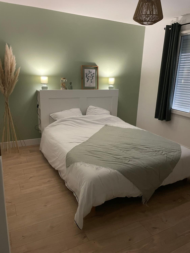 Others 2, La chambre verte, Ille-et-Vilaine