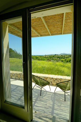Others 4, Island residence, Attica