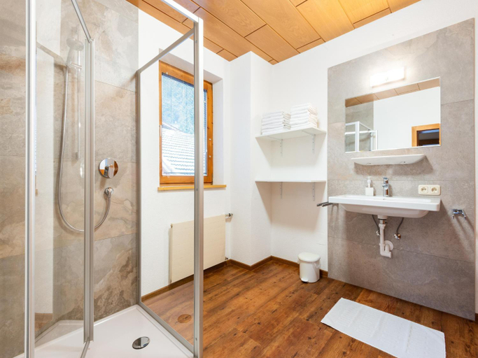 Bathroom 4, House in Fugen near Zillertal Ski Slopes, Schwaz