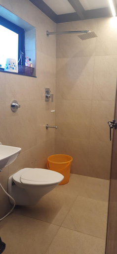 Bathroom 2, Homestay DGH, Alappuzha