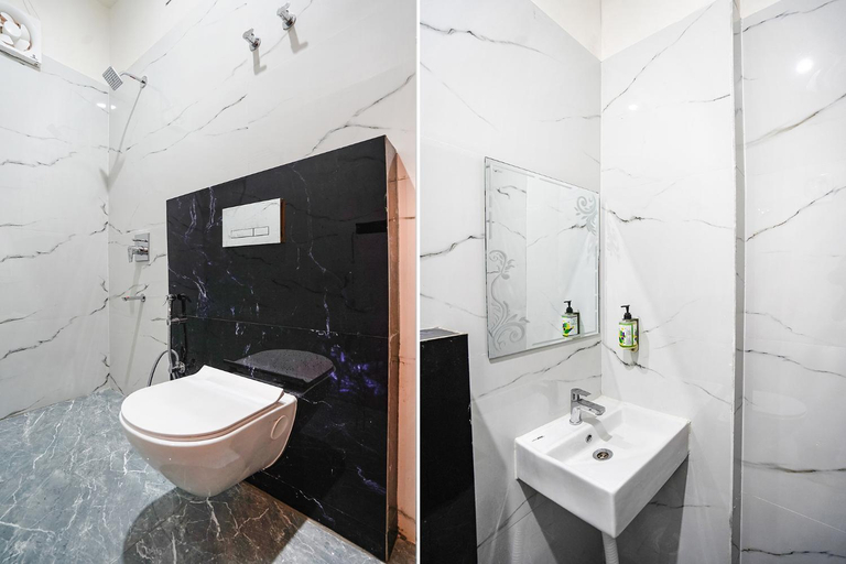 Bathroom 4, Fabhotel Kyshna Inn, Mathura