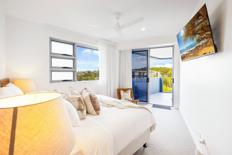 Room 5, Luxury Coastal Living - Beach Life, Maroochy - Mooloolaba