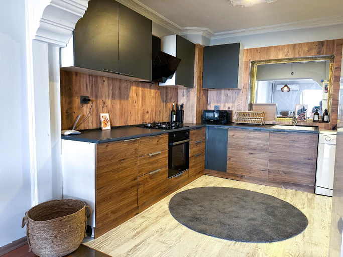 Others 2, The Next Suites, Konak