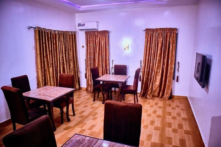 Restaurant, EVC  Apartments, Fagge