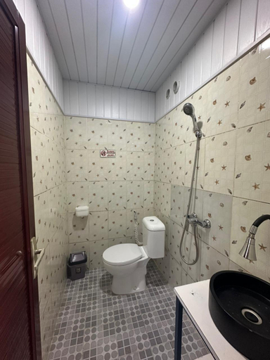 Bathroom 5, Istana Bromo resort & resto, Probolinggo